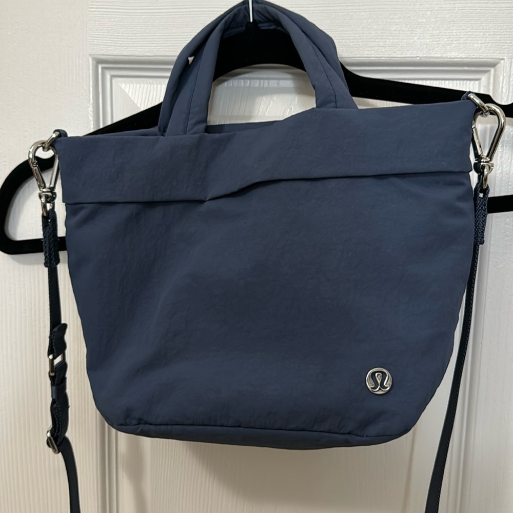 LULULEMON CROSSBODY OR ARM HANDLE PURSE